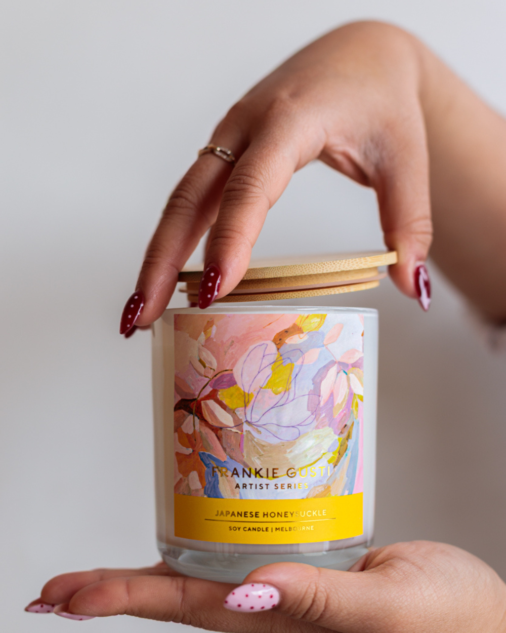 Frankie Gusti Candle